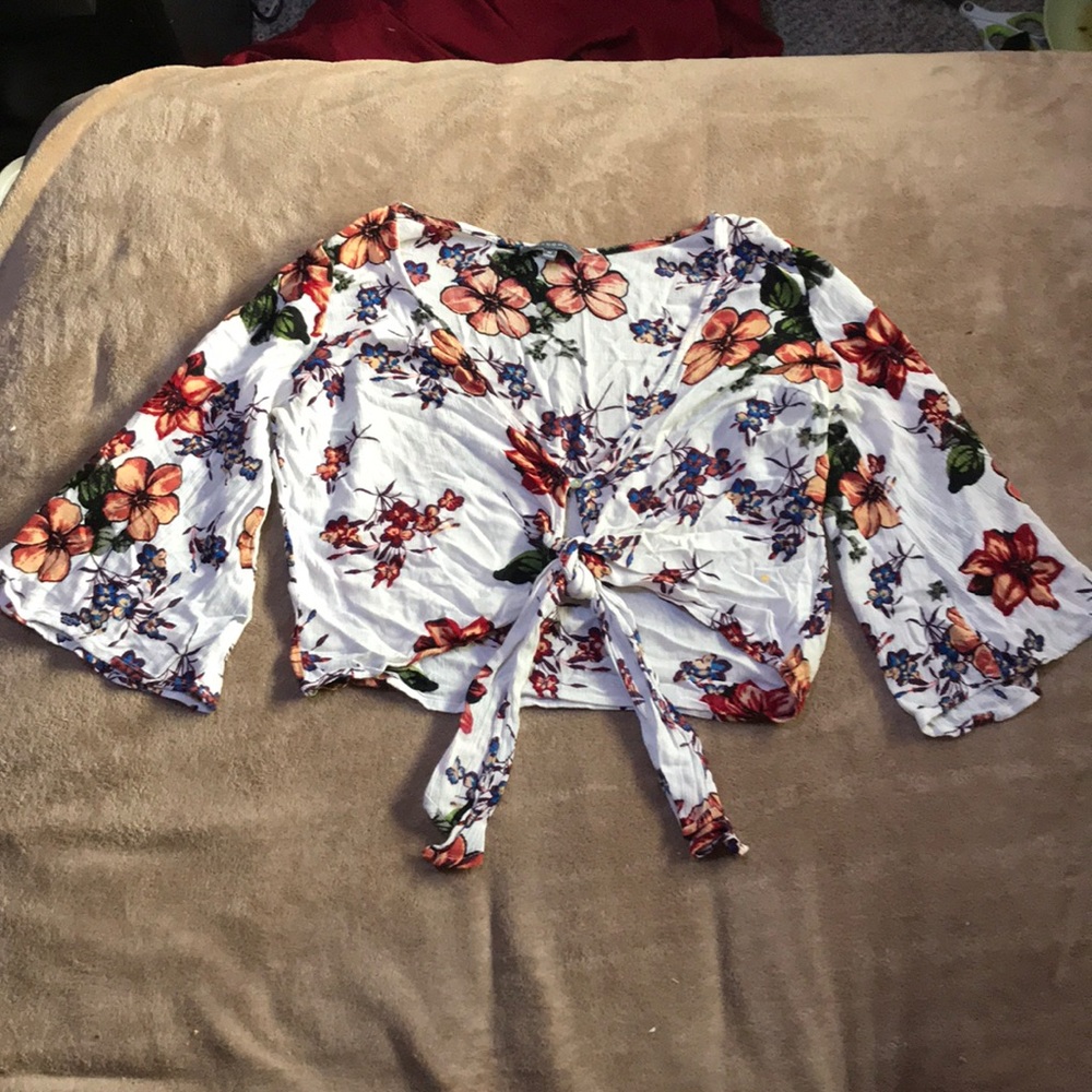 White floral crop top